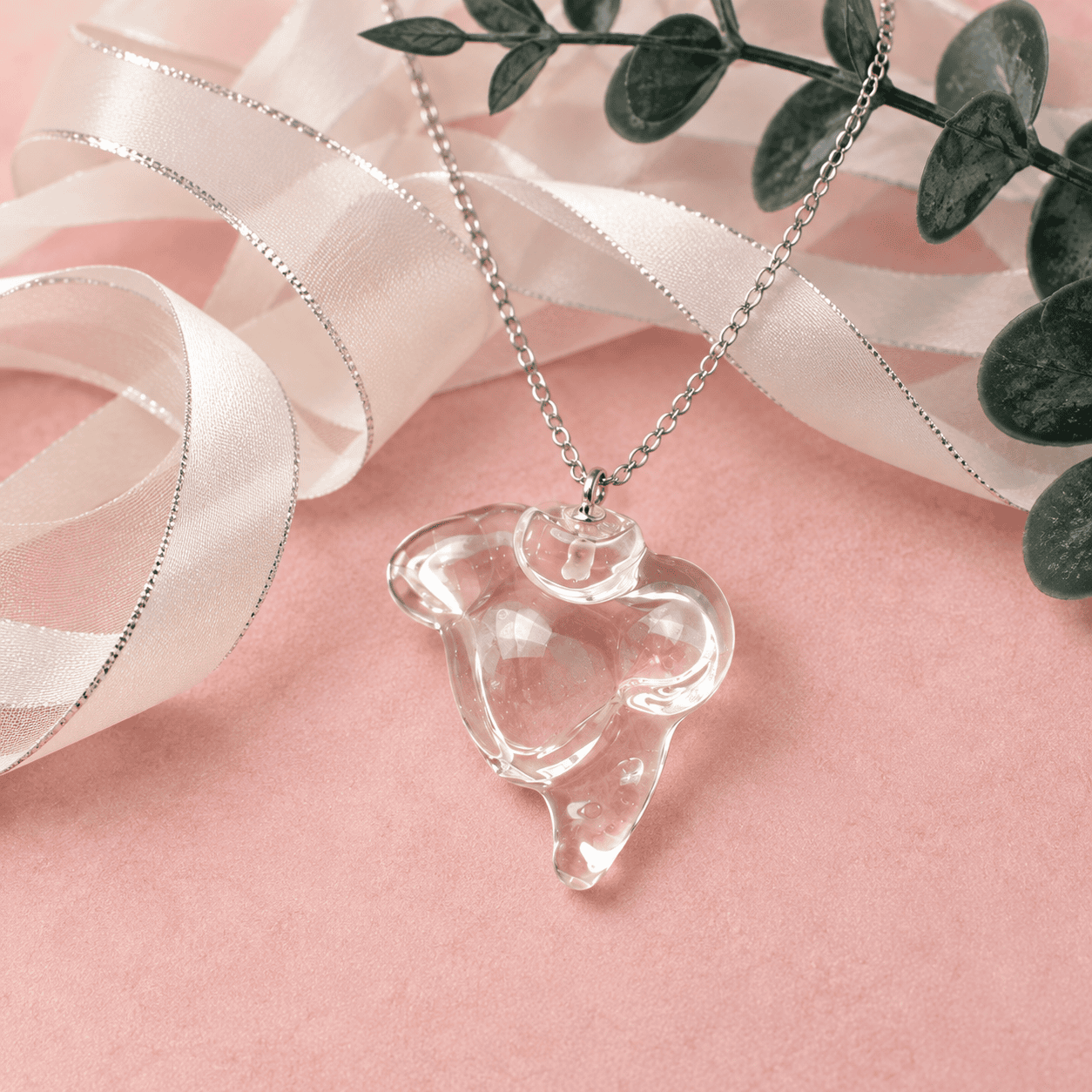 Pendentif Éclat de Lustre façonné à partir de verre d'ancien lustre