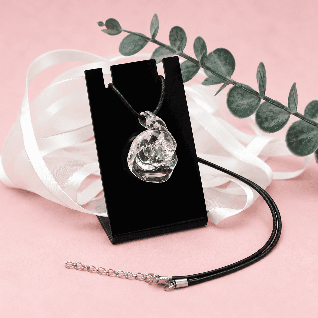 collier solidaire enfnat cancer santé